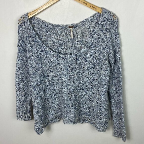 Free People Crochet Knit Boho Sweater Oversized Blue Grey Size XS Scoop Neck Top - Picture 11 of 12